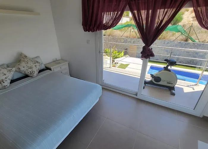 En Pla Roig Κάλπε