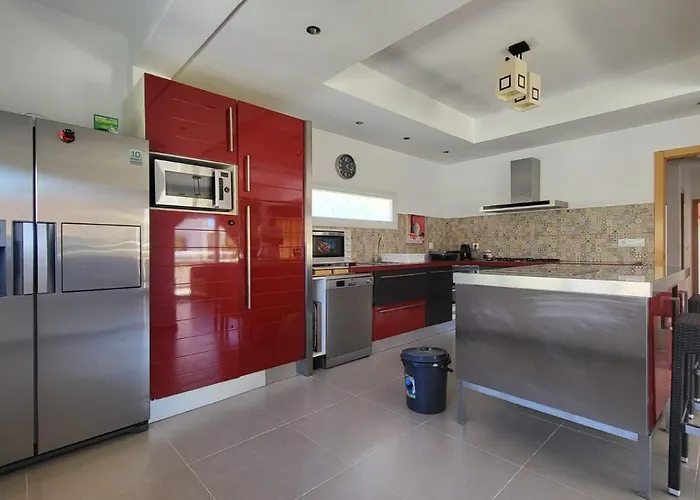 En Pla Roig Holiday home *